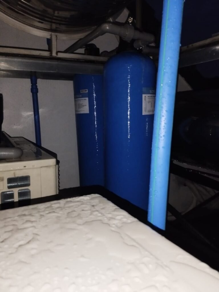 hinh thuc te he 2 cot composite 1054 van tay ong pvc