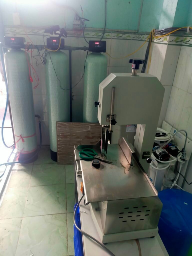 hinh thuc te he 3 cot composite 1054 autovalve ong pvc va may ban cong nghiep 50 lph