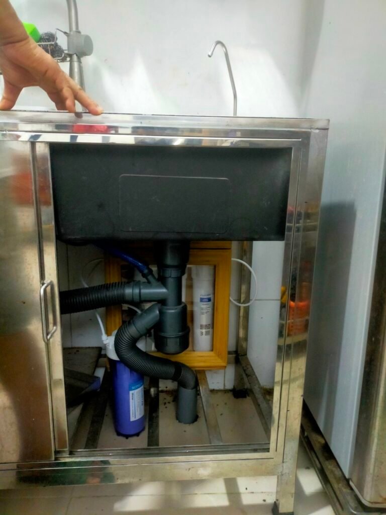 hinh thuc te may nano geyser ecolux